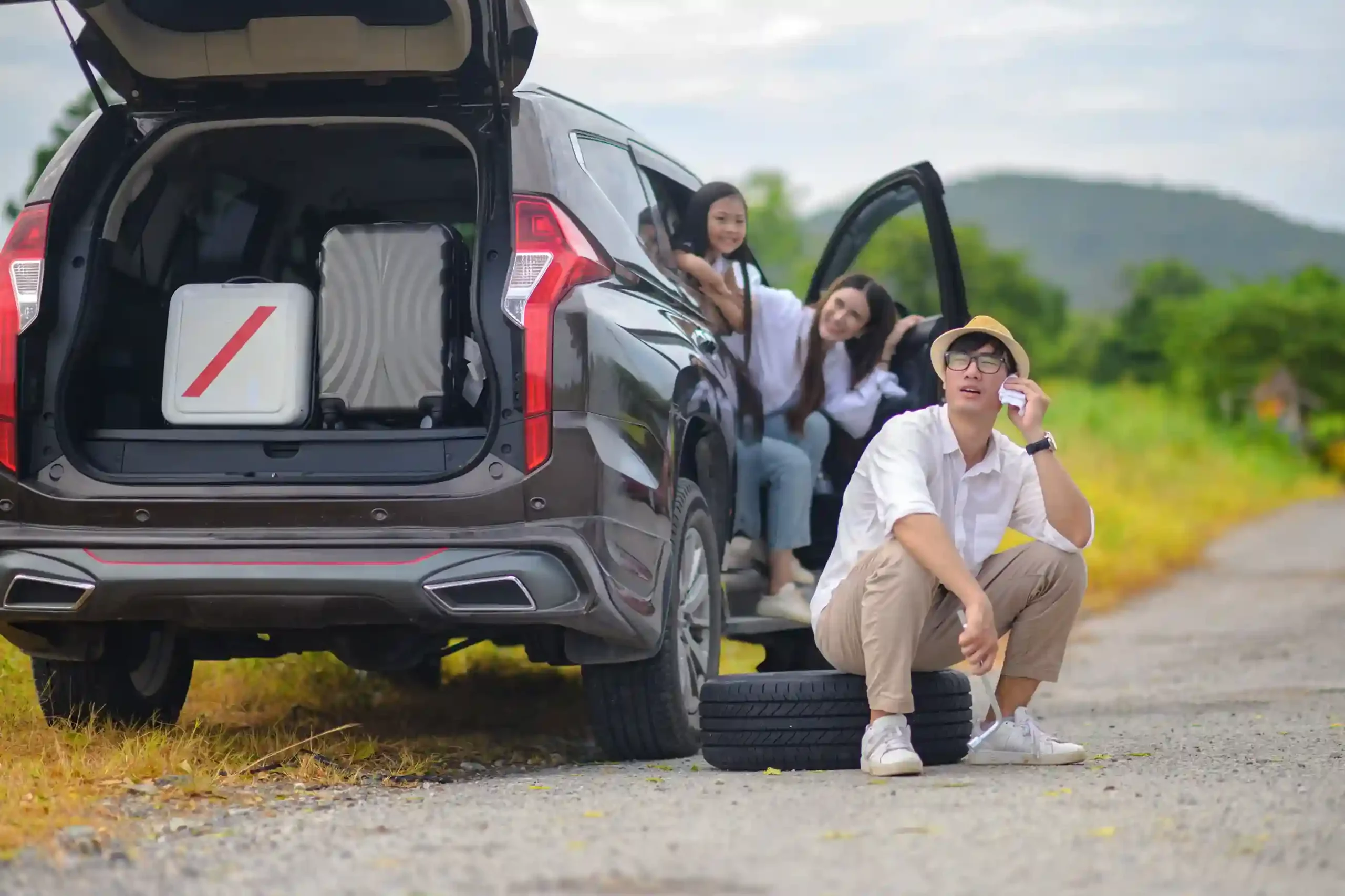 While dealing with a roadside mishap, a family searches call history on a phone, relying on Indosoft to quickly retrieve the exact call they need. A family stranded during a car breakdown reviews call history on a phone, quickly finding the right past call using Indosoft’s search and filter tools.