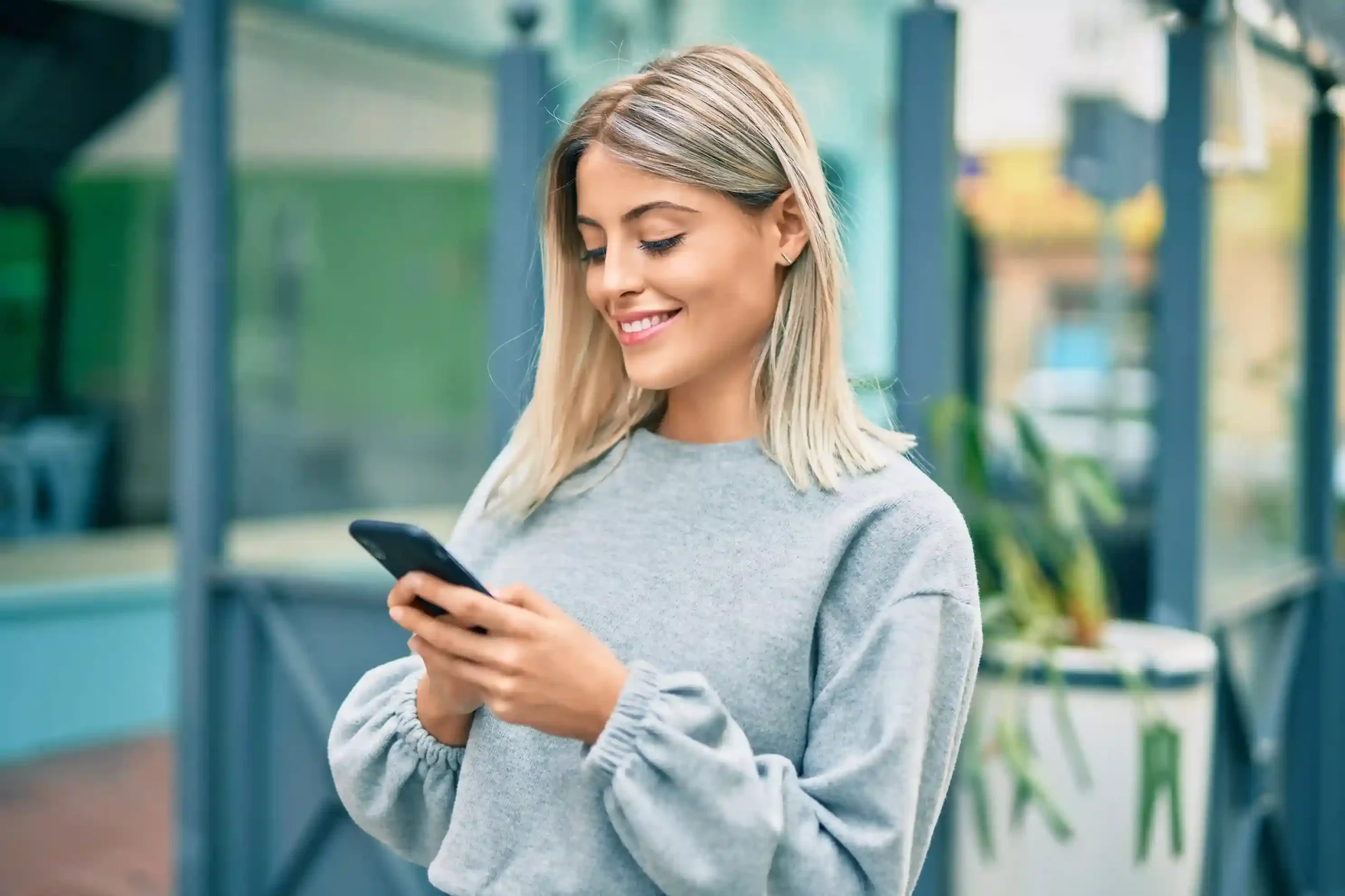 After entering her selection on the phone, a caller’s request is automatically interpreted to direct her call to the most appropriate destination. A caller reviews options on her phone, knowing her input will guide how her call is routed to the right team without unnecessary transfers.