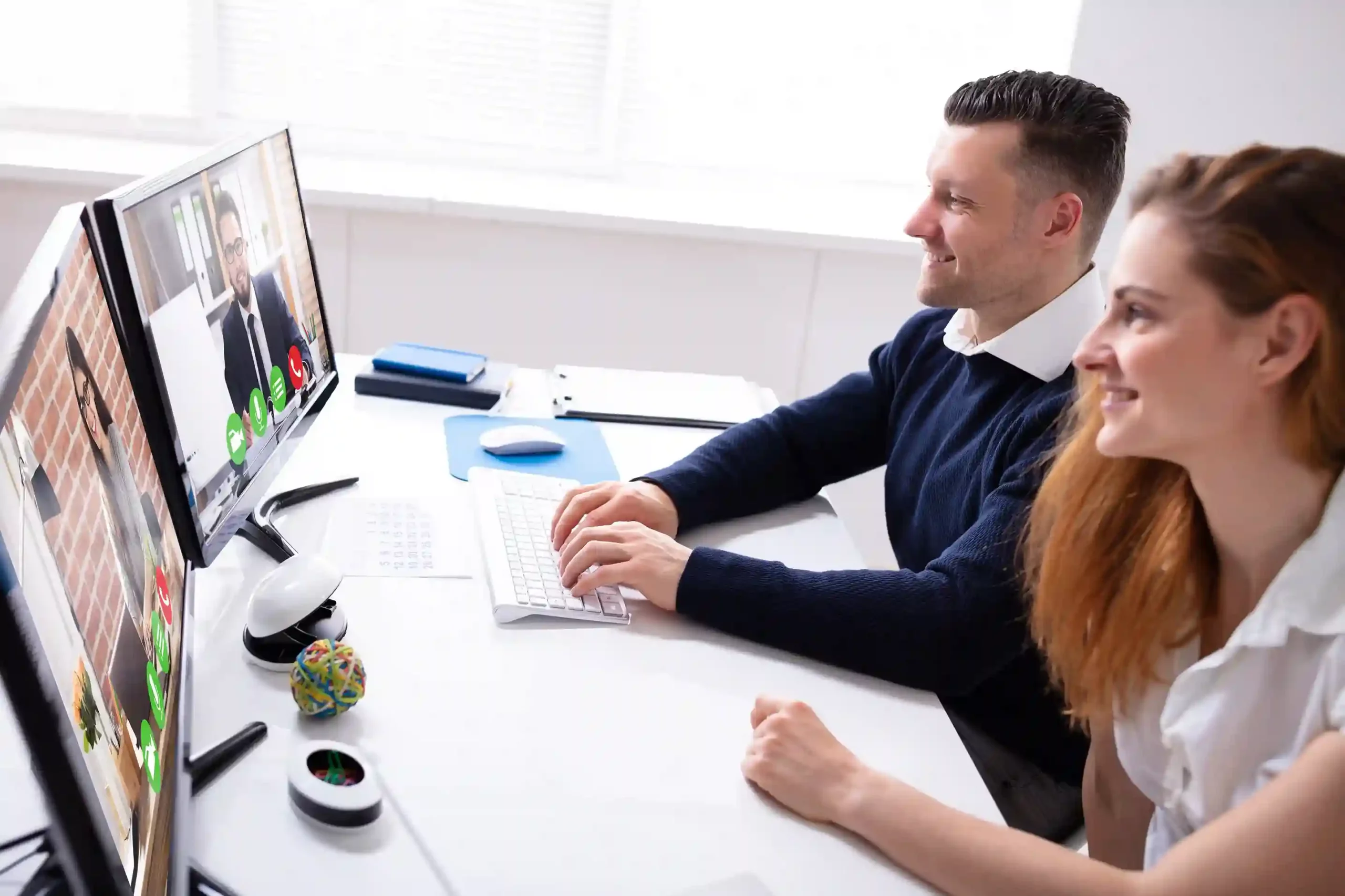 As a team joins a live video discussion, supervisors use private chat to guide agents in real time without drawing attention away from the customer interaction. During a live virtual meeting, agents quietly exchange messages with teammates on their screens to coordinate next steps without interrupting the ongoing conversation.