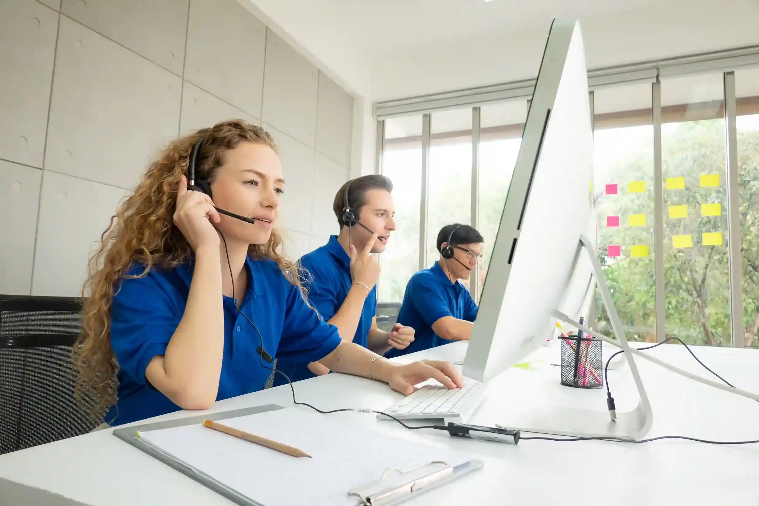 A team of contact center agents stays engaged as the power dialer eliminates gaps between calls and maintains a steady calling rhythm. Outbound agents handle consecutive calls at their workstations as the power dialer automatically moves them to the next customer without waiting.