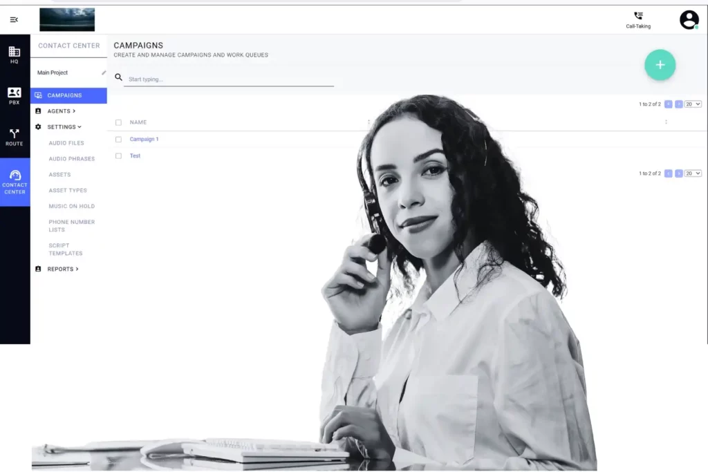 Contact center agent using an AI-powered desktop assistant during a live customer conversation.
